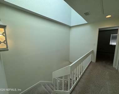 5400 Water Oak Lane - Photo Thumbnail 10