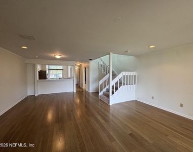 5400 Water Oak Lane - Photo Thumbnail 19