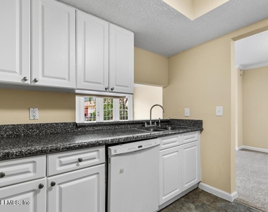 6550 Mission Court - Photo Thumbnail 14