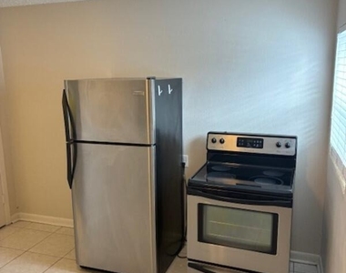 1606 King Street - Photo Thumbnail 11