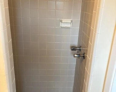 1606 King Street - Photo Thumbnail 9