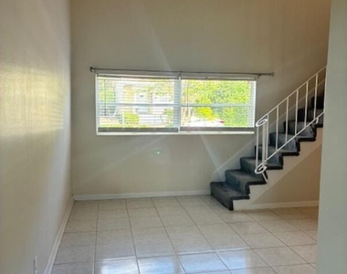 1606 King Street - Photo Thumbnail 10