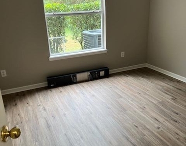 1229 Paradise Pond Road - Photo Thumbnail 17