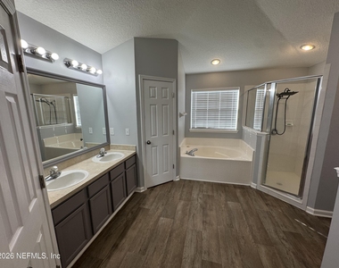 11661 Rolling River Boulevard - Photo Thumbnail 16
