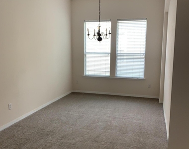 13115 Tom Morris Drive - Photo Thumbnail 3