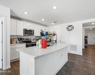 4356 Hemlock Street - Photo Thumbnail 11
