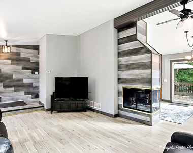 34679 N Hiawatha Trail - Photo Thumbnail 5