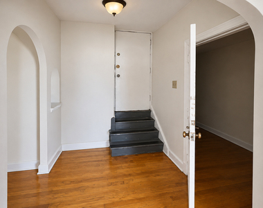 6420 N Newgard Avenue - Photo Thumbnail 12
