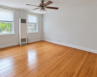 6420 N Newgard Avenue - Photo Thumbnail 1