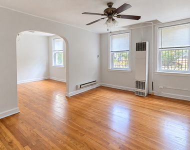 6420 N Newgard Avenue - Photo Thumbnail 7