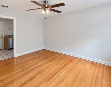 6420 N Newgard Avenue - Photo Thumbnail 8