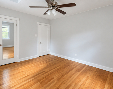 6420 N Newgard Avenue - Photo Thumbnail 16