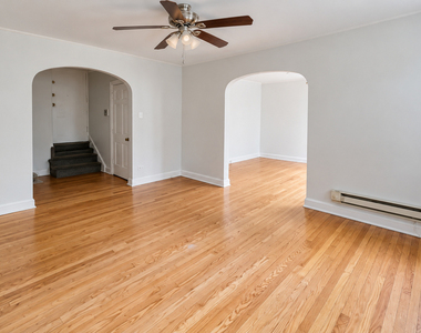 6420 N Newgard Avenue - Photo Thumbnail 5