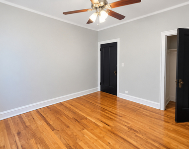 2336 W Addison Street - Photo Thumbnail 7