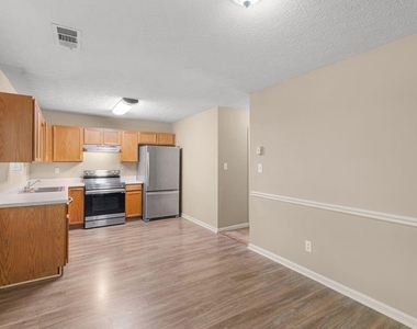 160 Melinda Drive - Photo Thumbnail 8