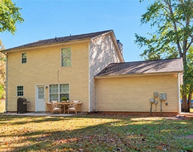 160 Melinda Drive - Photo Thumbnail 25