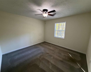 3884 Dollar Circle - Photo Thumbnail 14