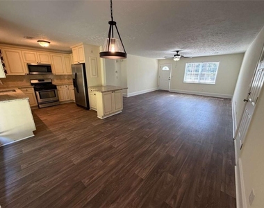 3884 Dollar Circle - Photo Thumbnail 4