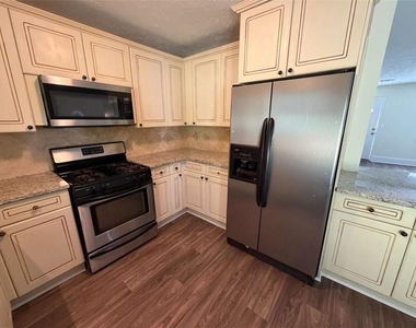 3884 Dollar Circle - Photo Thumbnail 7