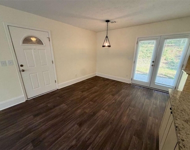 3884 Dollar Circle - Photo Thumbnail 3