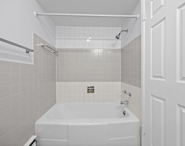 7827 North Avenue - Photo Thumbnail 13
