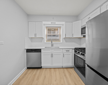 7827 North Avenue - Photo Thumbnail 8