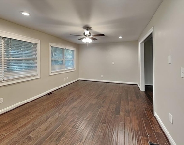 167 Cypress Drive - Photo Thumbnail 3
