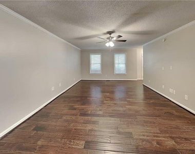 167 Cypress Drive - Photo Thumbnail 2