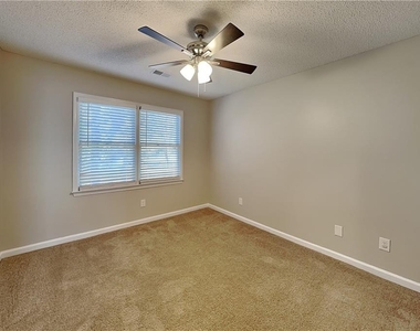 167 Cypress Drive - Photo Thumbnail 11