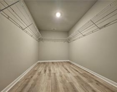 2364 Morgan Place Drive - Photo Thumbnail 24