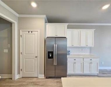 2364 Morgan Place Drive - Photo Thumbnail 9