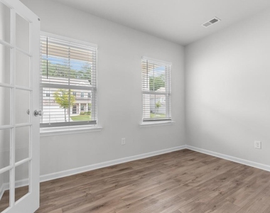 1333 Maston Road - Photo Thumbnail 3