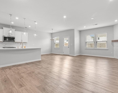1333 Maston Road - Photo Thumbnail 6