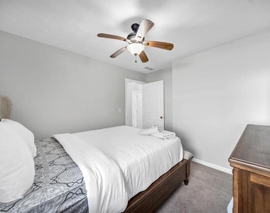 208 Coldsprings Court - Photo Thumbnail 23