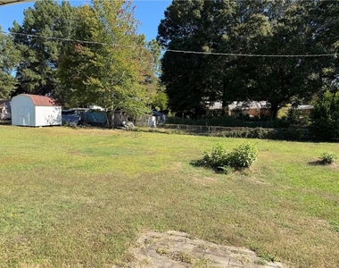 2642 Skyland Drive - Photo Thumbnail 22