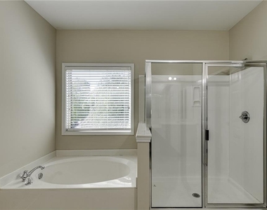 6225 Stillwater Place - Photo Thumbnail 33