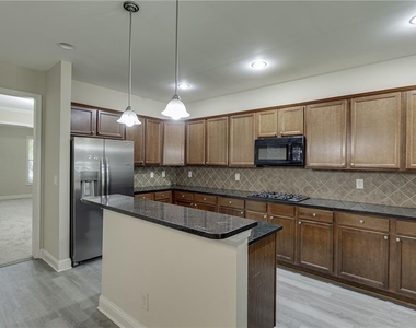 6225 Stillwater Place - Photo Thumbnail 12