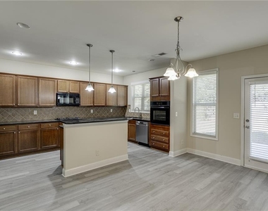 6225 Stillwater Place - Photo Thumbnail 15