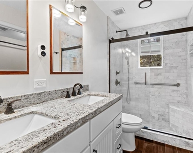 2568 Redfield Drive - Photo Thumbnail 23