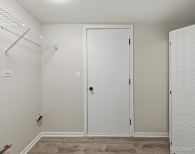 538 Mallard Lane - Photo Thumbnail 15