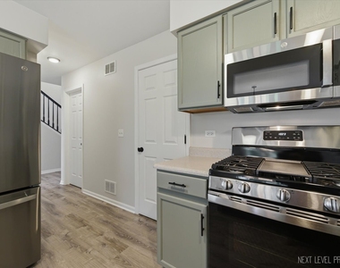 538 Mallard Lane - Photo Thumbnail 12