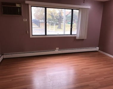 3600 Bayside Drive - Photo Thumbnail 9