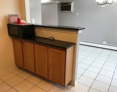 3600 Bayside Drive - Photo Thumbnail 4