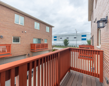6844 W 65th Street - Photo Thumbnail 32