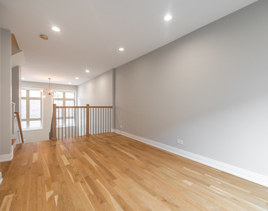 6844 W 65th Street - Photo Thumbnail 20