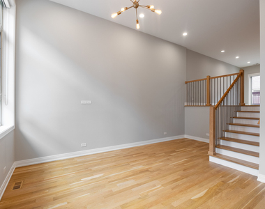 6844 W 65th Street - Photo Thumbnail 13