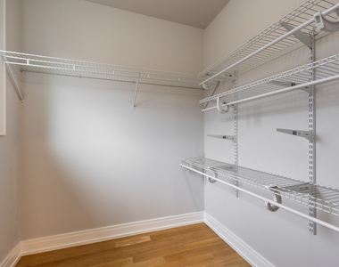 6844 W 65th Street - Photo Thumbnail 25