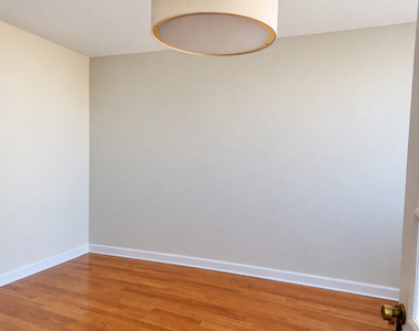 655 W Irving Park Road - Photo Thumbnail 8