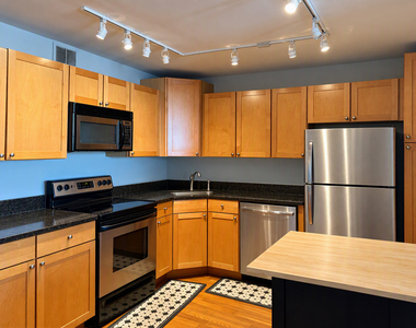 655 W Irving Park Road - Photo Thumbnail 6