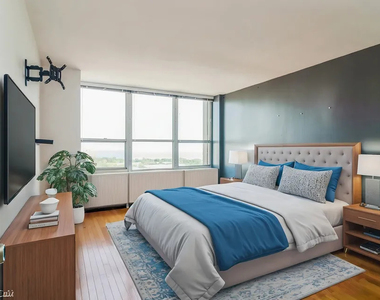 655 W Irving Park Road - Photo Thumbnail 9